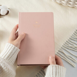 GBF2038 A5 GRATITUDE UNDATED PLANNER