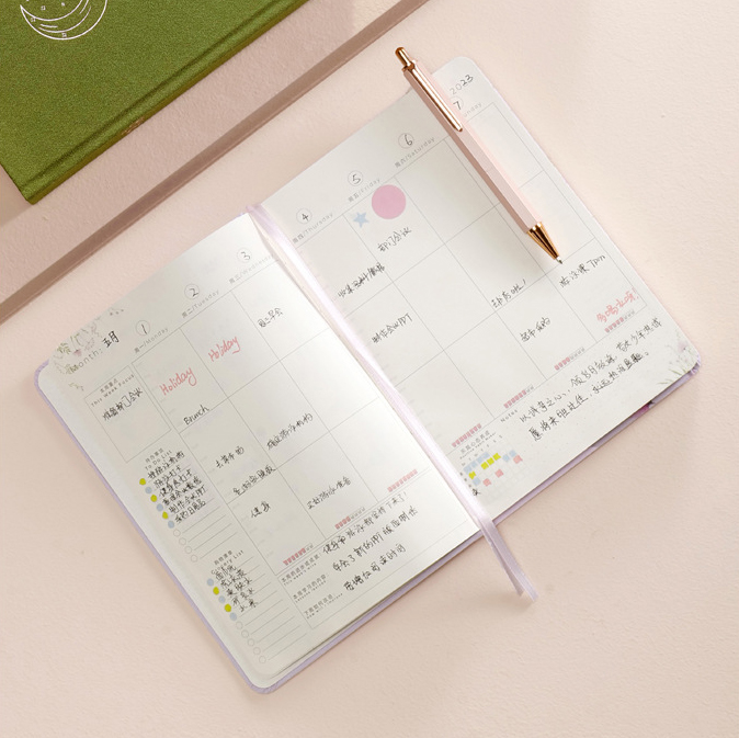 GBF2032 A5  UNDATED PLANNER